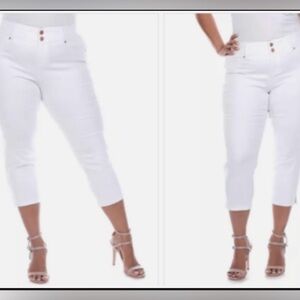 White Mark Plus‎ Size Capri Jeans White Size 16. NWT cotton/lycra